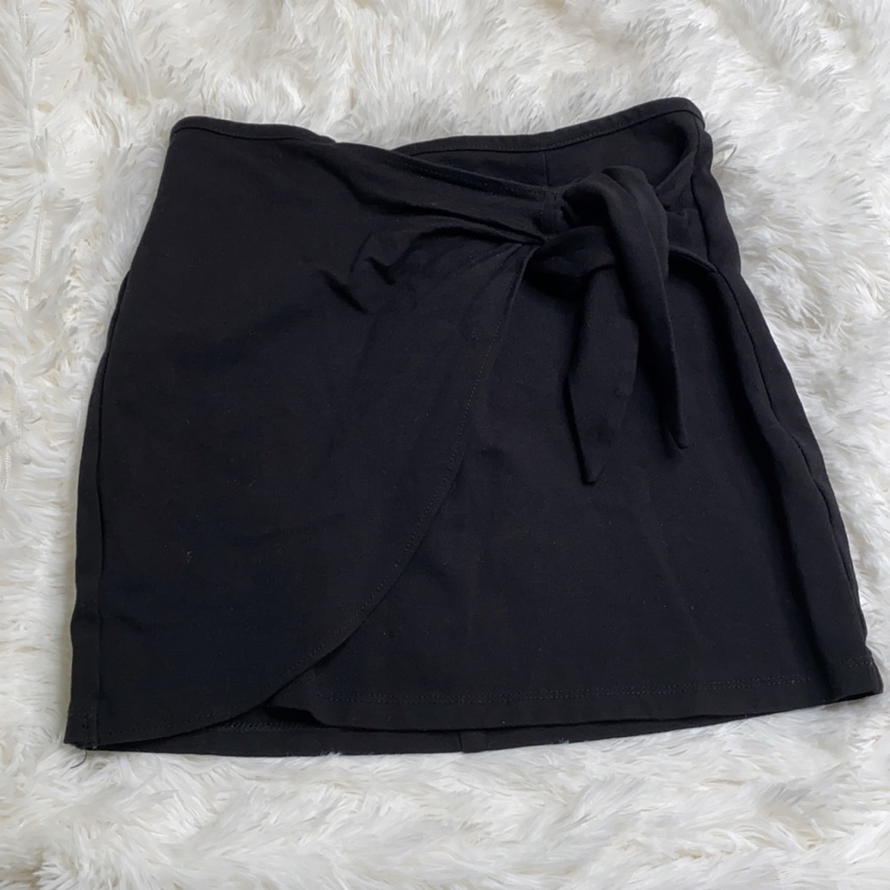 Gianni Bini Black Faux Wrap Mini Skirt Size Small
